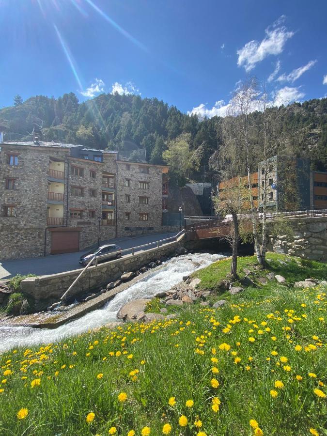 Estudio encantador 2 camas, Netflix y WiFi, Relax y confort Canillo Exterior foto